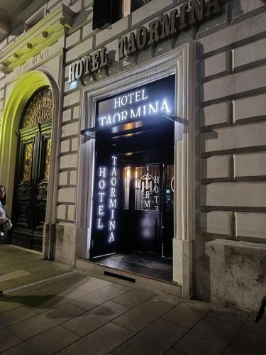 Hotel Taormina, Řím