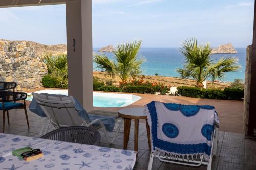 Krinakia Villas in Lefki