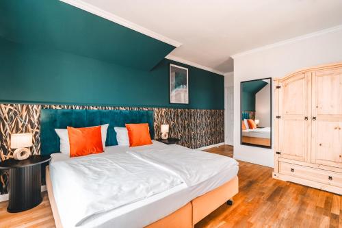 1 queen bed