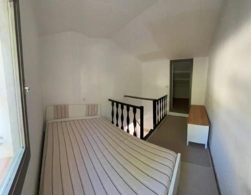 Casita moderna vacacional en Roses in El Mas Mates