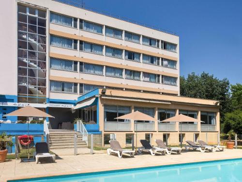 Hôtel Mercure Mâcon Bord de Saône Hotel de charme Bâgé-le-Châtel