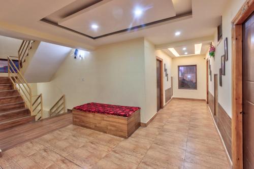 Hotel Vijayant - By The Mount Heaven in Siyal