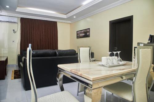 Royalbirds Hotel & Towers in Akure