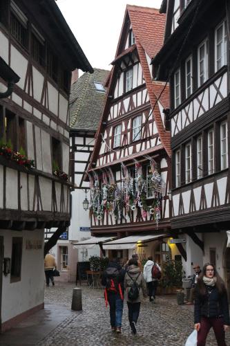 Les Dentelles - Appartement meublé design Petite France, Strasbourg (photo 5)
