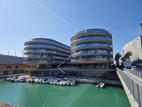Waterfront apartment with terrace, Janov