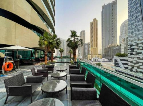 Downtown 1BR - 5 minutes to mall - panoramic pool, Dubai (photo 7)