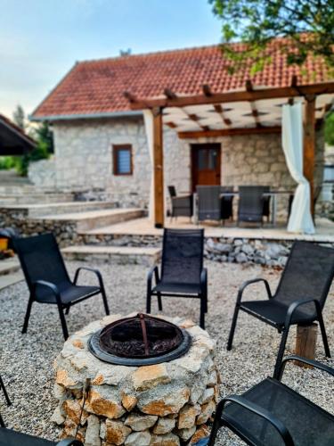 Kamena kuća Goranci (Kamena kuca Goranci) in Dreznjak