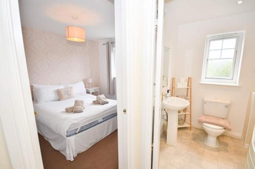 3 Bed House, Sleeps 5, Walking Distance to Centre, Liverpool (photo 9)