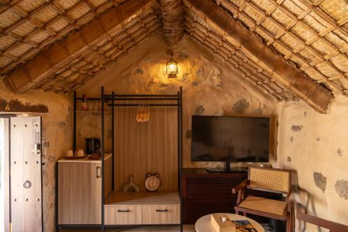 Hatta Village Lodges - Ophiolite in Hatta