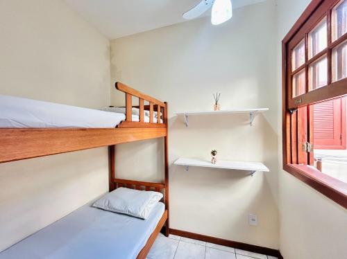 Two-Bedroom House image 4