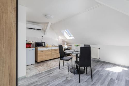 Venus Apartments - Mira Nest 5