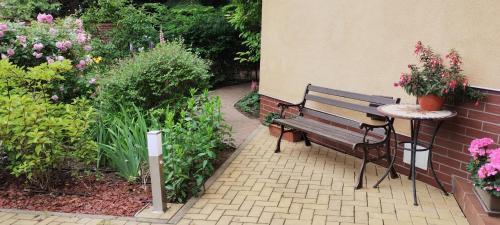 花園, Przytulny Apartament z Parkingiem na przedmieściach Wrocławia by Noclegi Renters (Przytulny Apartament z Parkingiem na przedmiesciach Wroclawia by Noclegi Renters) in 比拉尼-弗羅茨拉夫斯基