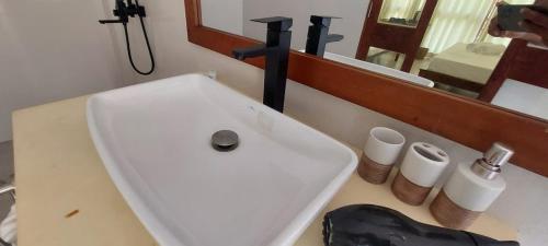  Triple Room image 2