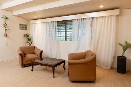 . Lola Dadang Guesthouse