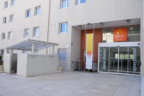 Aparthotel Adagio Access Marseille Prado Perier - image 2