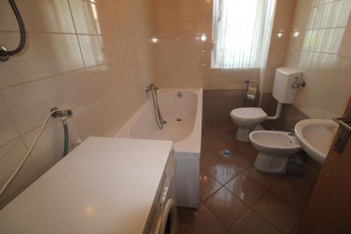 Apartment Razum - image 13