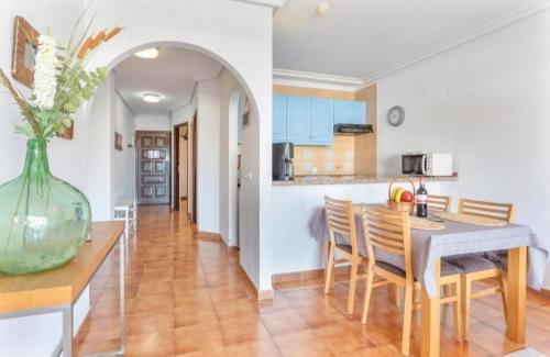 Apartment with pool and gardens near the coast in 聖米格爾