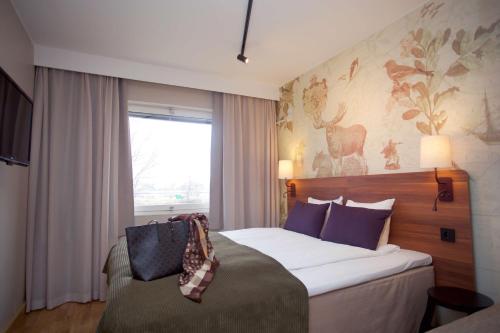 1 queen bed