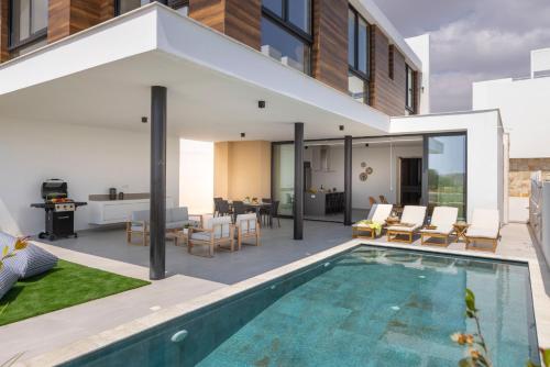 Villa with Private Pool image 9