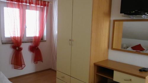 Apartment with Balcony image 10