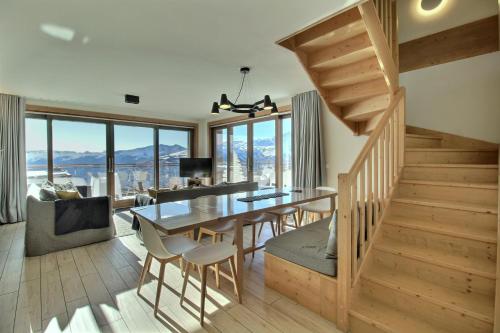 ARC 1600, LE RIDGE, Appartement 12 personnes Duplex Vue Montagne - Ski aux pieds - Sauna, Hammam, Piscine intérieure chauffée, Salle de sport & fitness, Arc 1600 (photo 3)