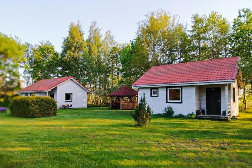2 bedrooms, 4 beds