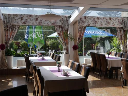 Hotel Carpați - image 2