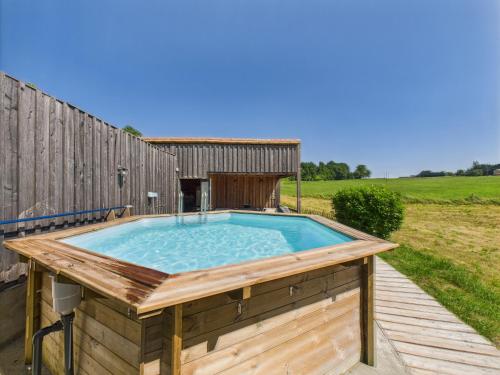 Peldbaseins, Au coeur de la Dordogne, maison pour 6, piscine in Rufiņjaka Sensernīna
