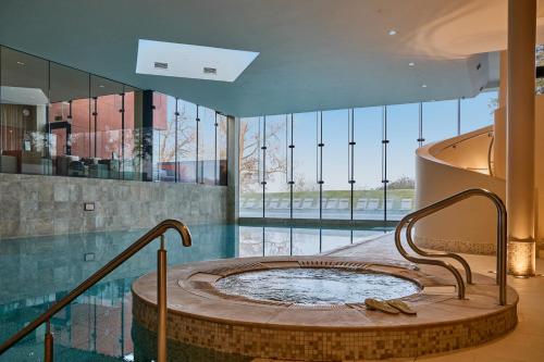 Ockenden Manor Hotel & Spa in คุกฟิลด์