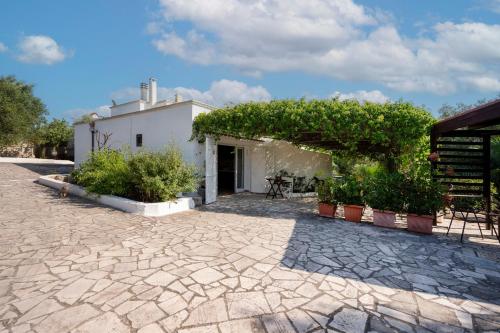 Exterior view, GuestHost - Il Pergolato Charming Trullo & Flat in Sorbola