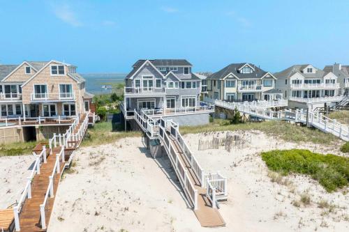 Dunecrest by RoveTravel - Family Oceanfront with Heated Pool