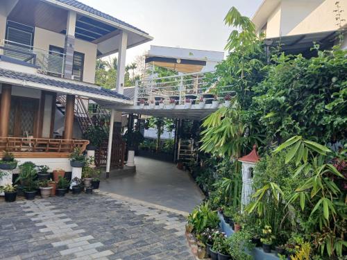 Tharavadu Home Stay, Wayanad in Nenmeni
