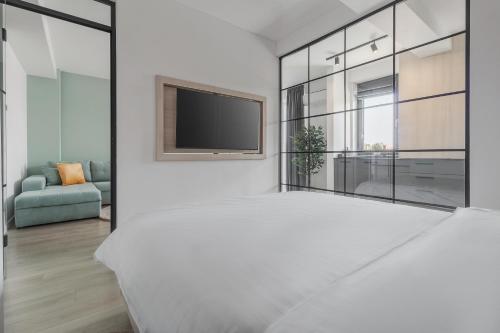 The Grey Nest-Central, Free Parking, Self Check-In, Oradea