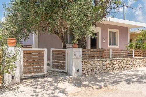 Stathis Home in Léucade