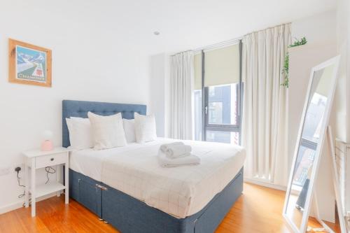 Modern 1BD Flat 6 min walk to Old Street Station, Londra