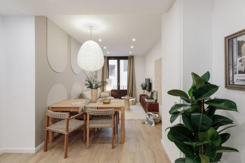 Cantone - 2 bedrooms, balcony and terrace in Ciutat Vella, Barcelona (fotografie 3)