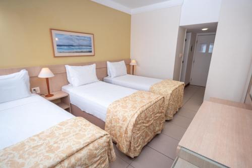 Standard Triple Room image 4