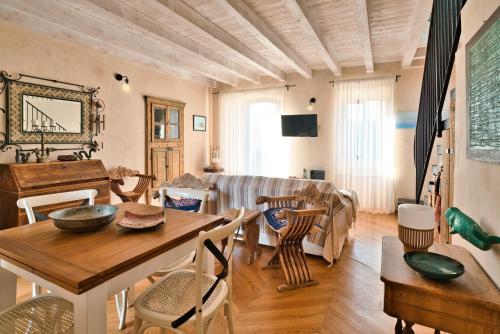 Зручності, Il Saracino boutique suites in Капрайя