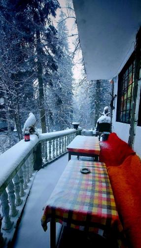 Villa Byala Luna - Guest House in Pastra