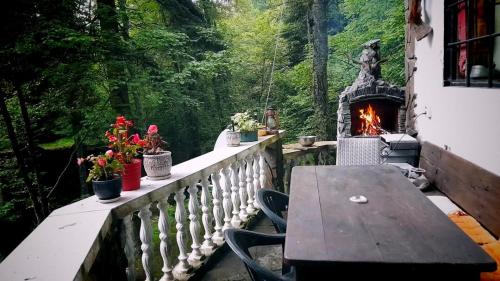 Villa Byala Luna - Guest House in Pastra