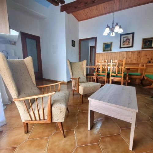 CASA CAL METGE in Benisaneta