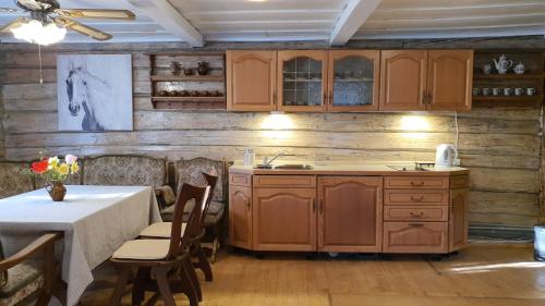 Konyha, Authentic homestead over 100 years old in Sirutiškis