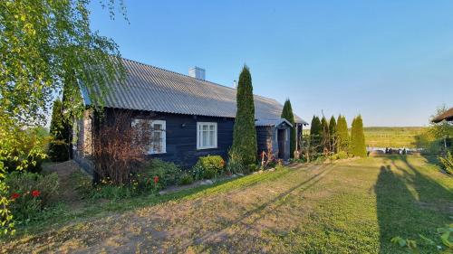 A szálláshely kívülről, Authentic homestead over 100 years old in Sirutiškis
