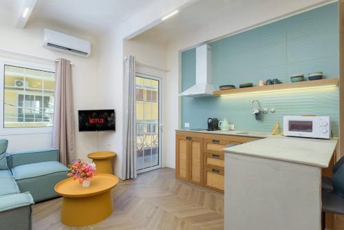 Tulip 2BR Apartment in Gemayze - image 8