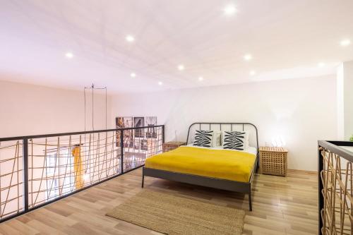 Very Central - Comfy Studio - main image