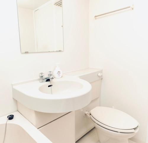 AM's 502 Movie 5 min to Ikebukuro 13 min to Shinjuku Station 19 min to Shibuya Station with coworking space