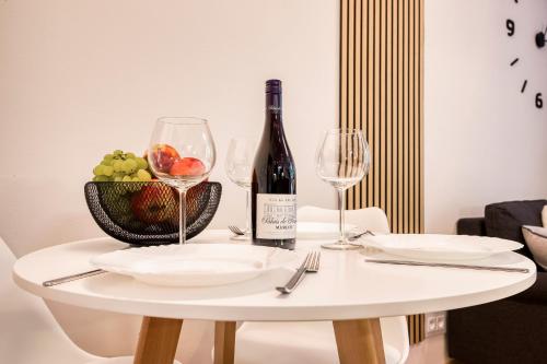 Apartment with garden in Prague 6 in Praha-Suchdol