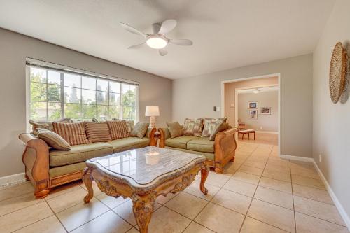Shop, Hike & Explore: Fresno Home w/ Private Pool!, Fresno (fotografie 3)