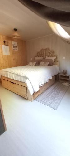 Country Cottage & Spa in Challes-la-Montagne