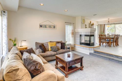 Pet-Friendly Retreat w/ Fenced Yard in Denver